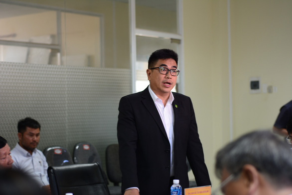 Ông Bùi Xuân Huy - tổng giám đốc Tập đoàn Novaland - kiến nghị các vướng mắc đến đoàn công tác của UBND Bình Thuận